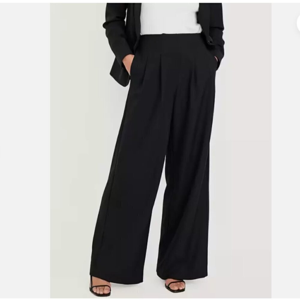 Old Navy Extra High-Waisted Super Wide-Leg Size 2 Black Pleated Drapey Pants $50
